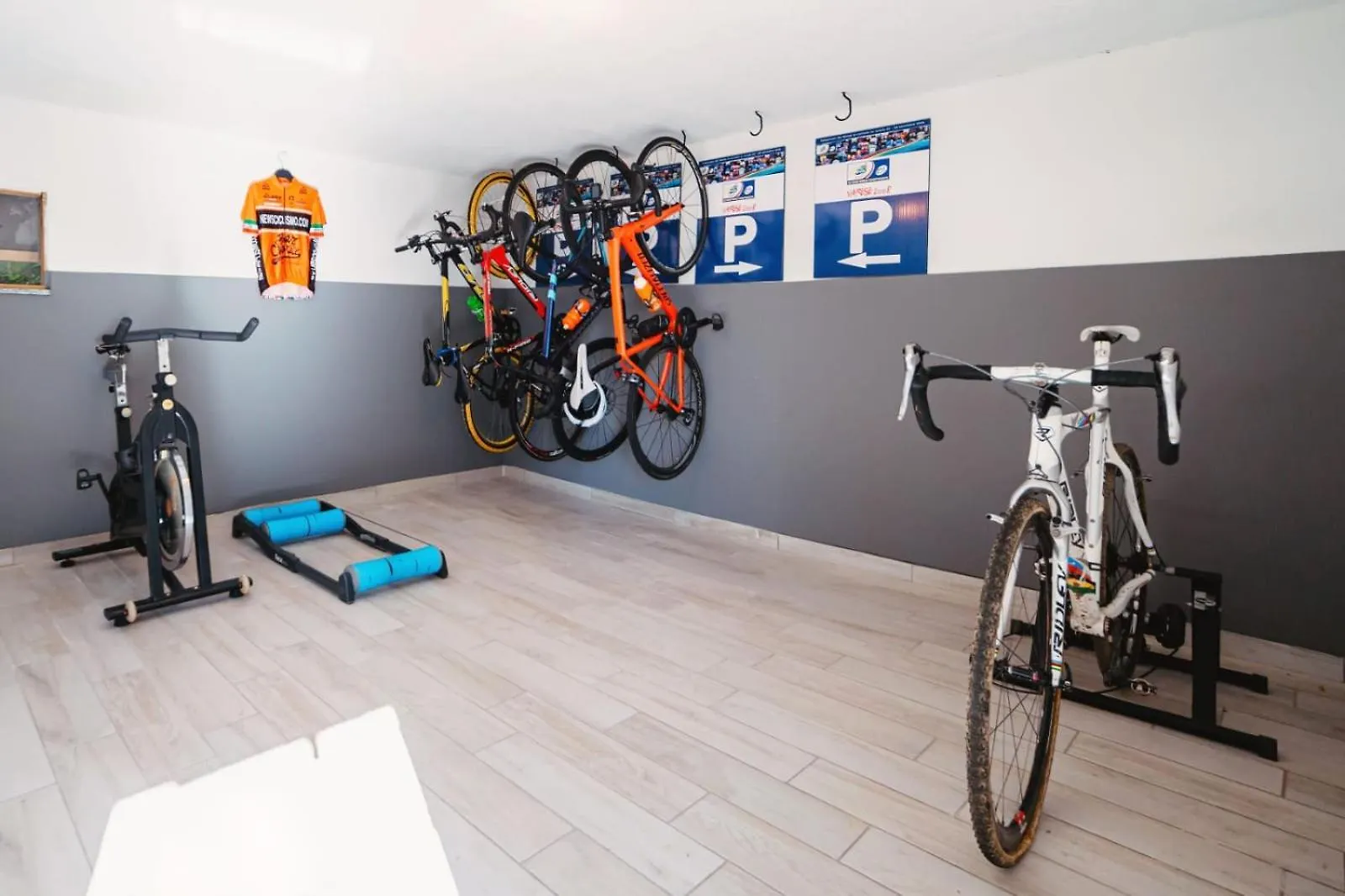Casa Charlie Apartment Arcisate 0*,